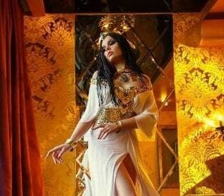 Bí quyết trẻ mãi của Nữ hoàng Cleopatra không ai bắt chước được - Ảnh 1.