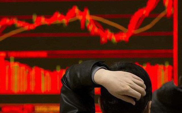 Dòng tiền yếu ớt, VN-Index lại giảm sâu - Ảnh 1.