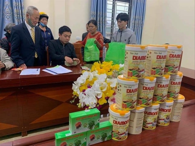 130 cụ già bị lừa sau chuyến du lịch 0 đồng thế nào? - Ảnh 1.