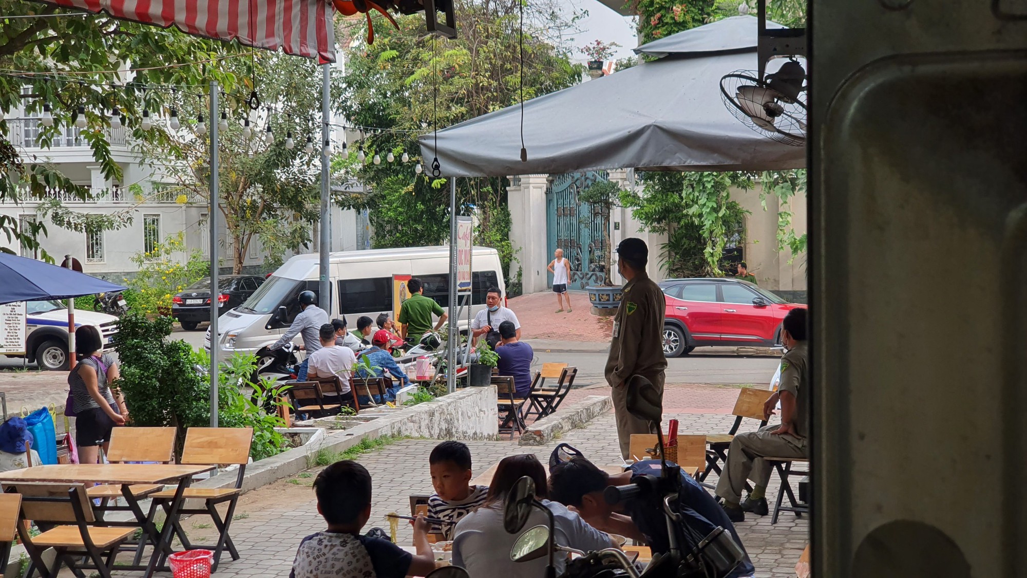 Nhà báo Hàn Ni, tiến sĩ luật Đặng Anh quân có thể đối diện với mức án nào với tội danh nghiêm trọng? - Ảnh 1.