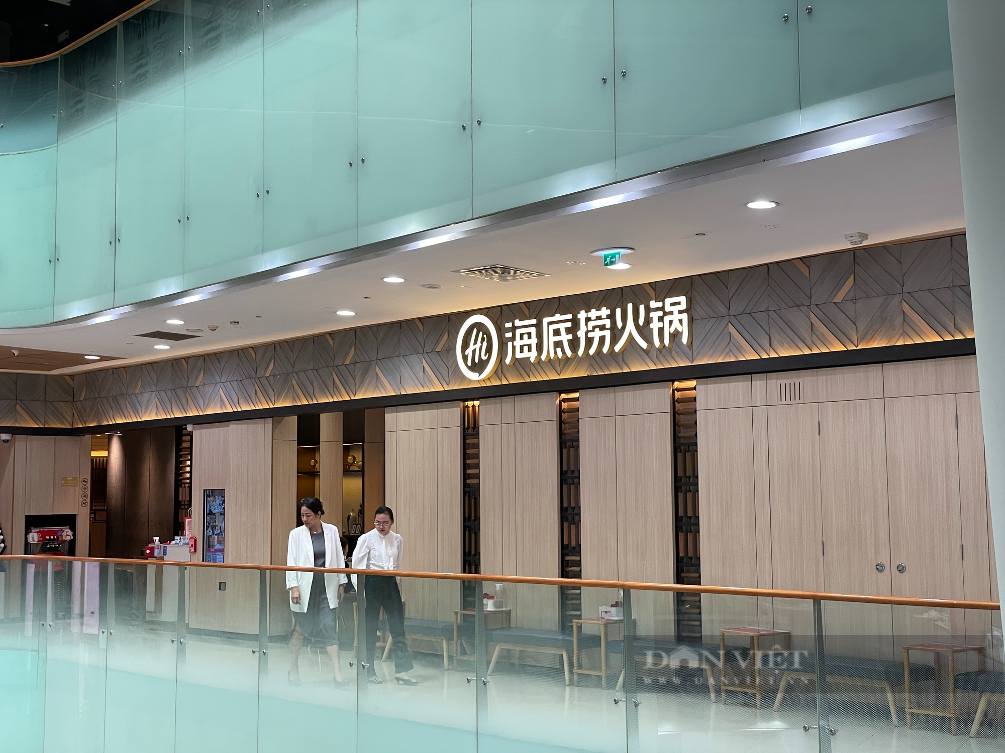 Cảnh hẩm hiu chưa từng thấy ở Bitexco, khách chán chường đi một vòng rồi ra - Ảnh 6.