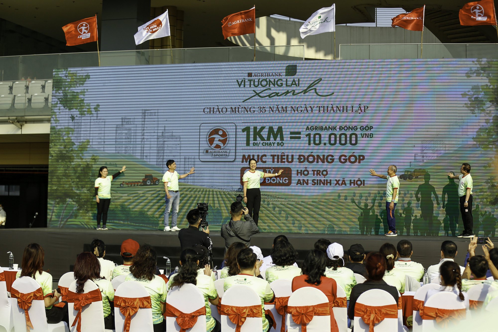 Agribank phát động giải chạy &quot;Vì tương lai xanh&quot; - Ảnh 4.