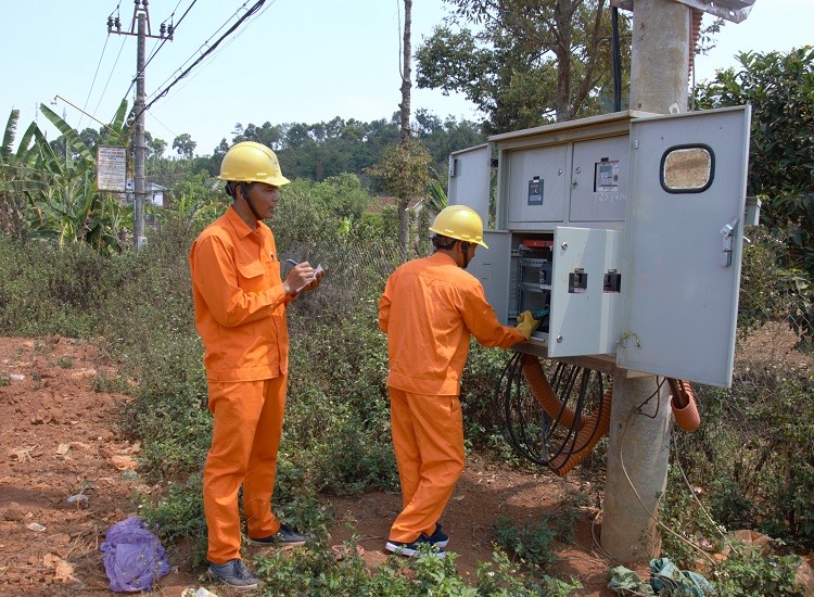 PC Đắk Nông: Sẵn sàng đảm bảo cung cấp điện mùa khô 2023 - Ảnh 1.