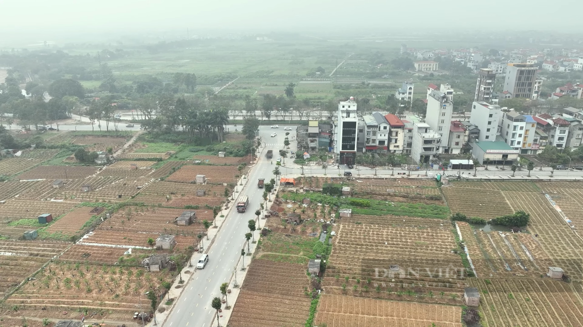 Dự thảo Luật Đất đai 2013 sửa đổi: Xác định giá đất thị trường cần kiểm soát chặt chẽ giao dịch đất đai - Ảnh 2.