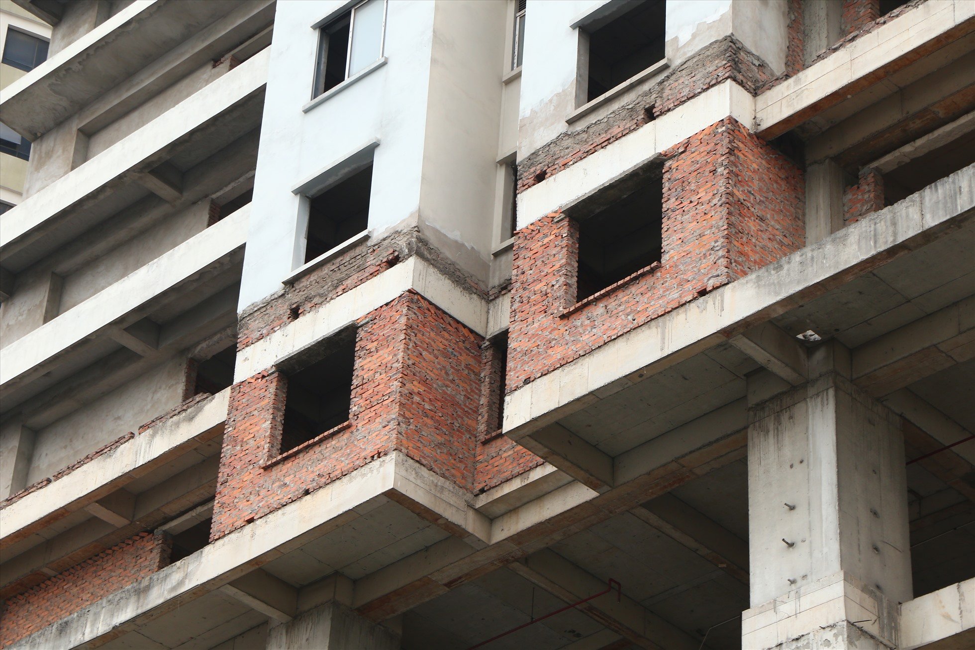 Nghịch lý người dân không có nhà ở, còn loạt chung cư nghìn tỷ bỏ hoang - Ảnh 21.