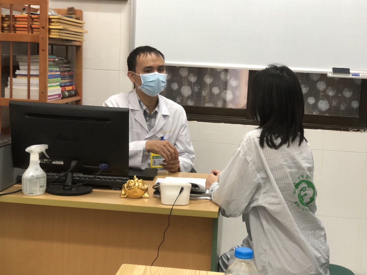 Bị bạn bè chê béo, nam sinh ám ảnh giảm cân đến mức chán ăn tâm thần - Ảnh 2.