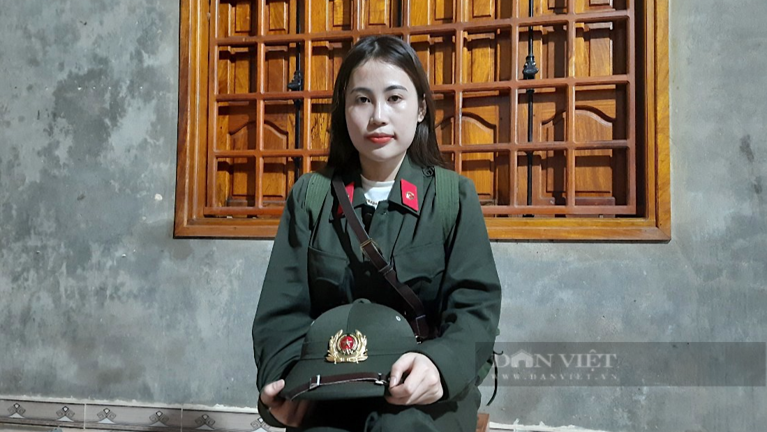 Thiếu nữ Vân Kiều bỏ việc lương cao, nhập ngũ vì mê làm công an - Ảnh 4.
