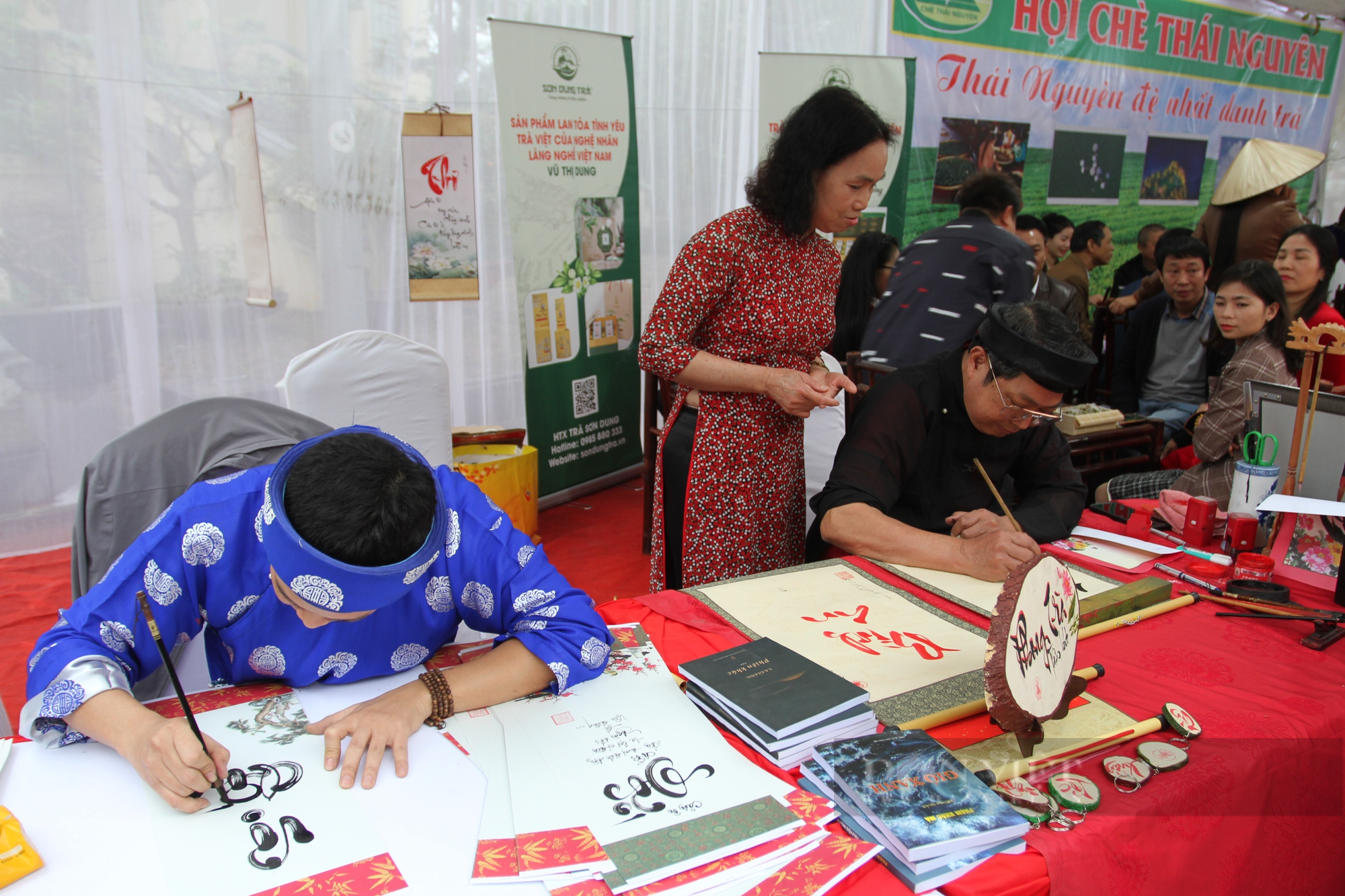 Hội thơ Nguyên tiêu và Hội báo xuân Thái Nguyên Quý Mão 2023: Đậm đà sắc xuân với lời thơ hội tụ - Ảnh 8.