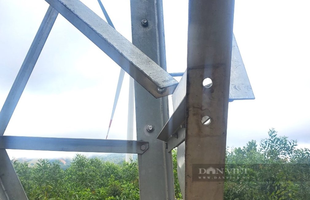 Quảng Trị: Điều tra việc mất trộm thiết bị điện của nhà máy điện gió - Ảnh 1.