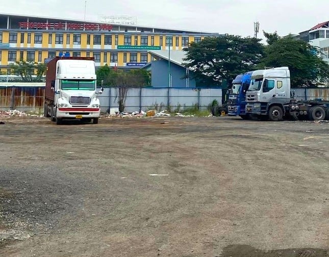 Doanh nghiệp thua lỗ nặng, loạt dự án bất động sản dừng thi công - Ảnh 4. Doanh nghiệp thua lỗ nặng, loạt dự án bất động sản dừng thi công - Ảnh 4.