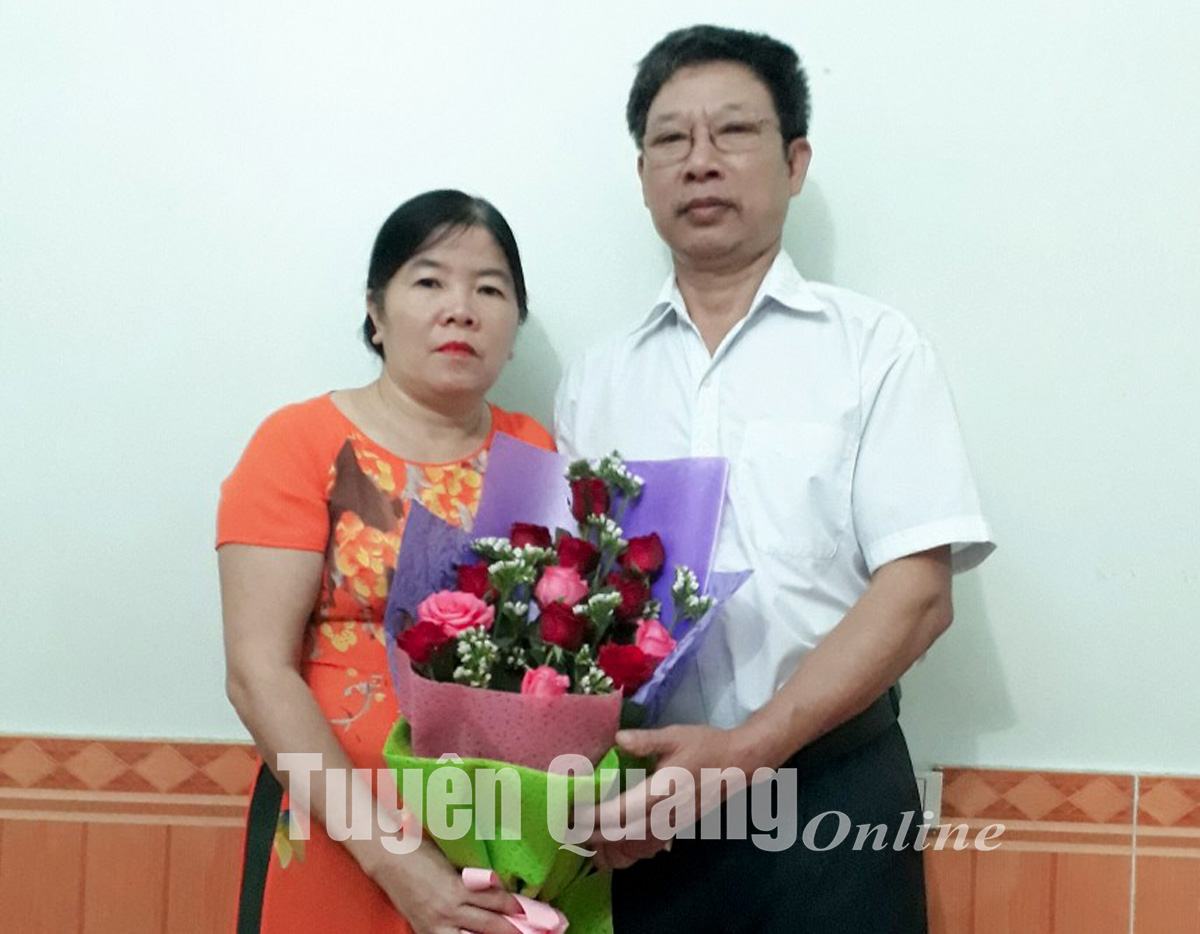 Nghĩa cử cao đẹp của gia đình nhà giáo ở huyện Na Hang, tỉnh Tuyên Quang - Ảnh 2.