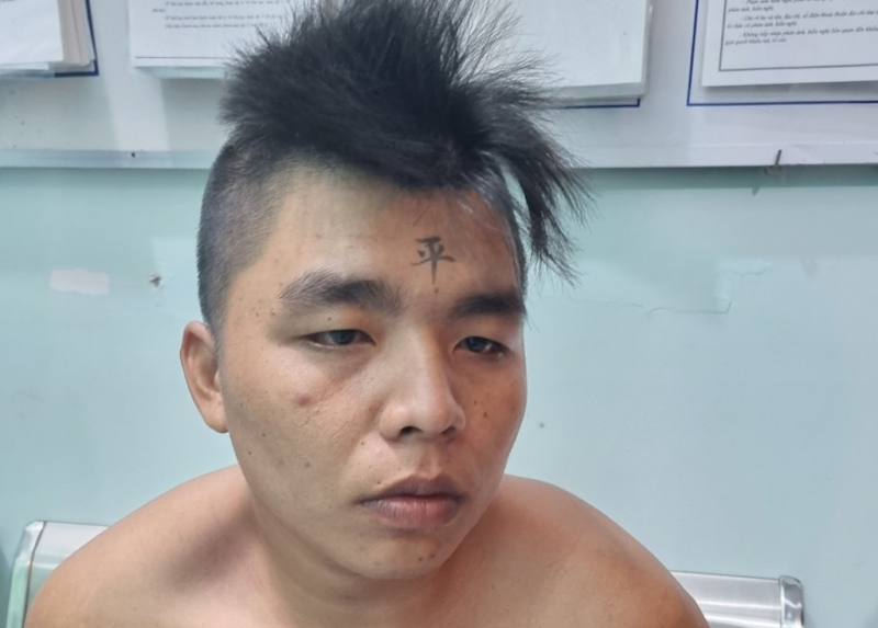 Bắt khẩn cấp nghi phạm đâm chết người khi đi đòi nợ - Ảnh 1.