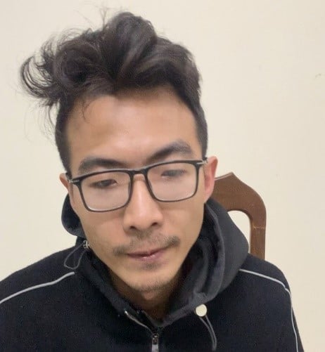 Bắt gã trai cưỡng đoạt tiền của mẹ để trả nợ ở Hà Nội - Ảnh 1.