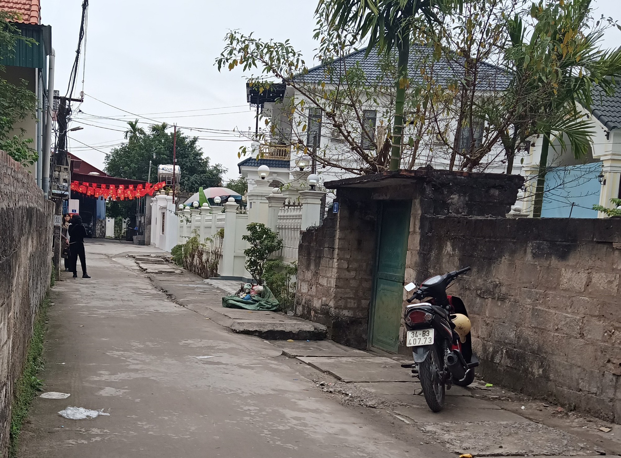 Vụ cô đồng ở Hải Dương bổ cau xem bói với hot trend &quot;Đúng nhận sai cãi&quot;: Công an đã vào cuộc  - Ảnh 6.