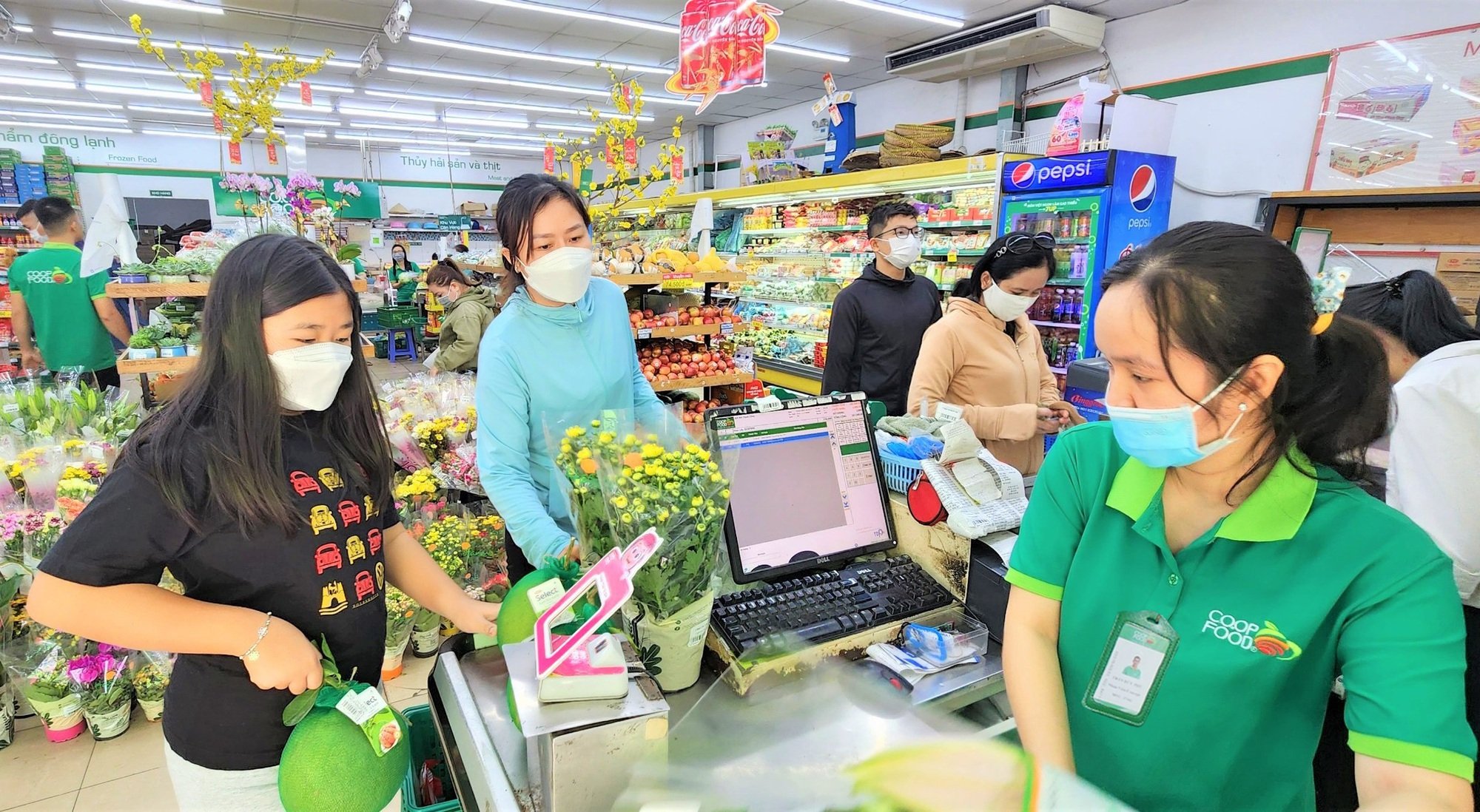 Một “ông lớn” bán lẻ tại TP.HCM kiếm 1,3 tỷ USD, vượt xa nhiều đại gia khác - Ảnh 1.