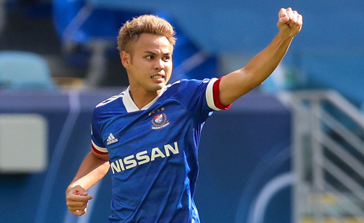 Vì sao Theerathon Bunmathan được khuyên đến chơi bóng tại V.League? - Ảnh 2.