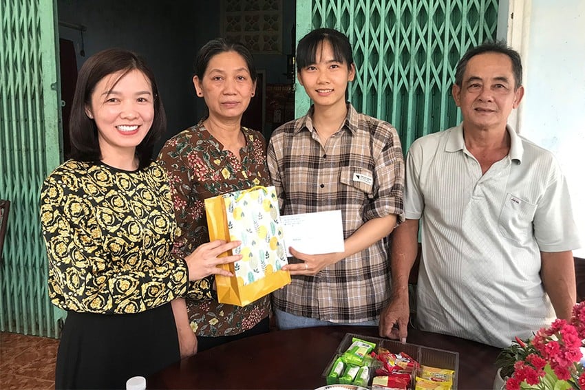 Câu chuyện đằng sau 3 nữ tân binh tình nguyện nhập ngũ tại TP.HCM - Ảnh 6.