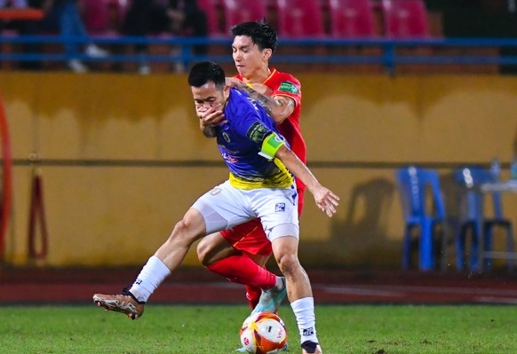 Tin sáng (10/2): Văn Quyết có phản ứng bất ngờ về Đoàn Văn Hậu - Ảnh 1.