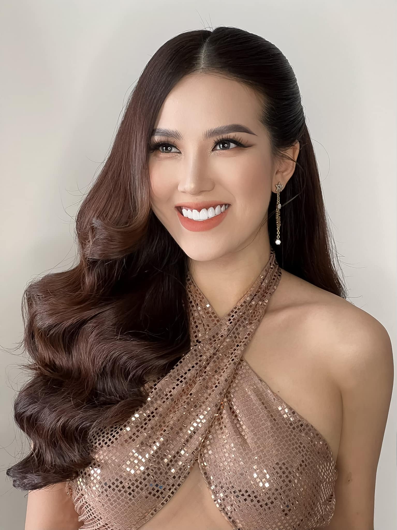 MC Thu Hà - người tố bị cầu thủ nổi tiếng &quot;gạ tình&quot; - là ai? - Ảnh 9.