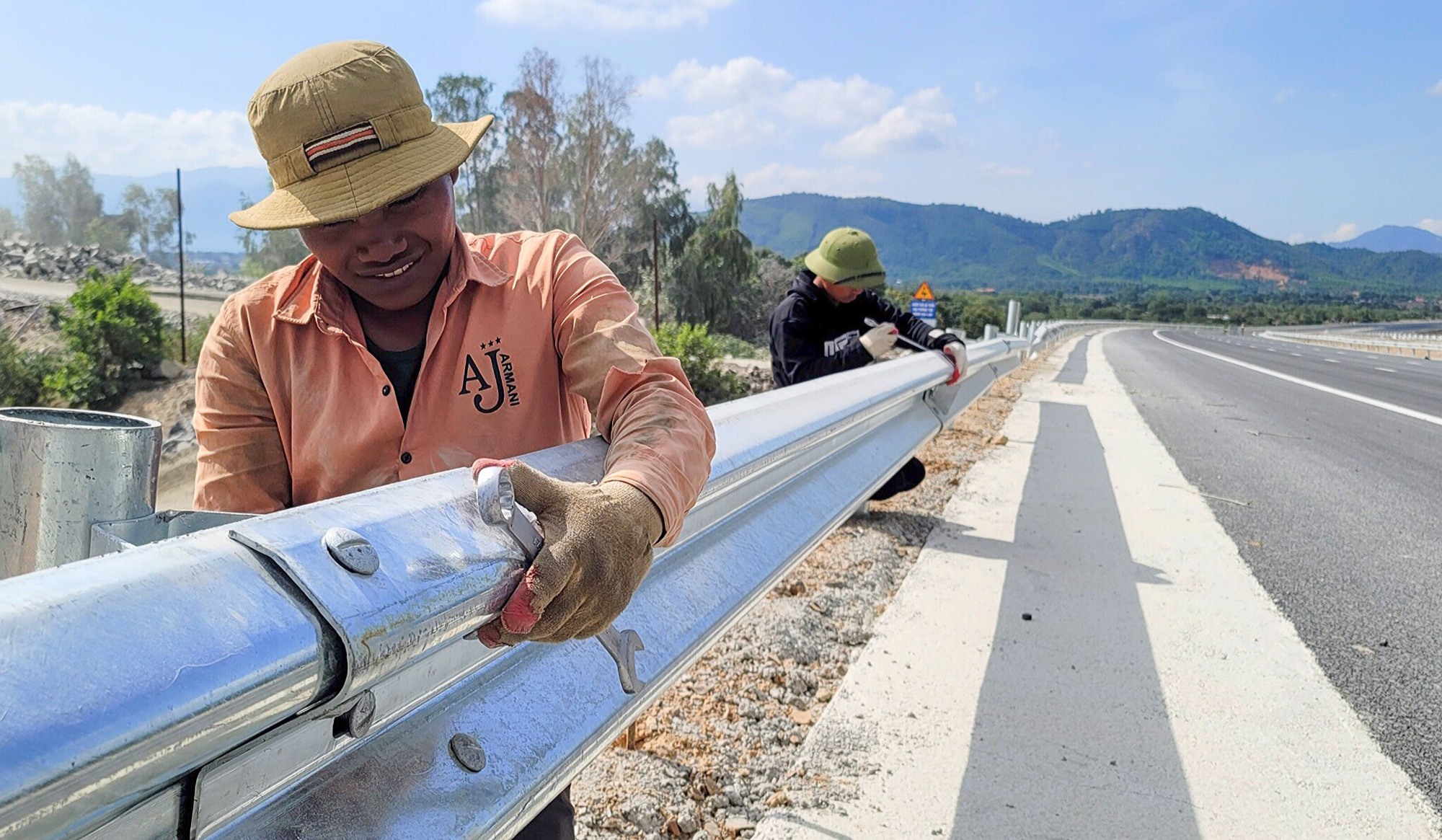 Hơn 49km cao tốc Nha Trang - Cam Lâm dự kiến đặt 4 trạm thu phí - Ảnh 2.