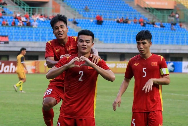 Đông Á Thanh Hóa &quot;chi viện&quot; cho Phú Thọ FC tuyển thủ U19 Việt Nam - Ảnh 1.