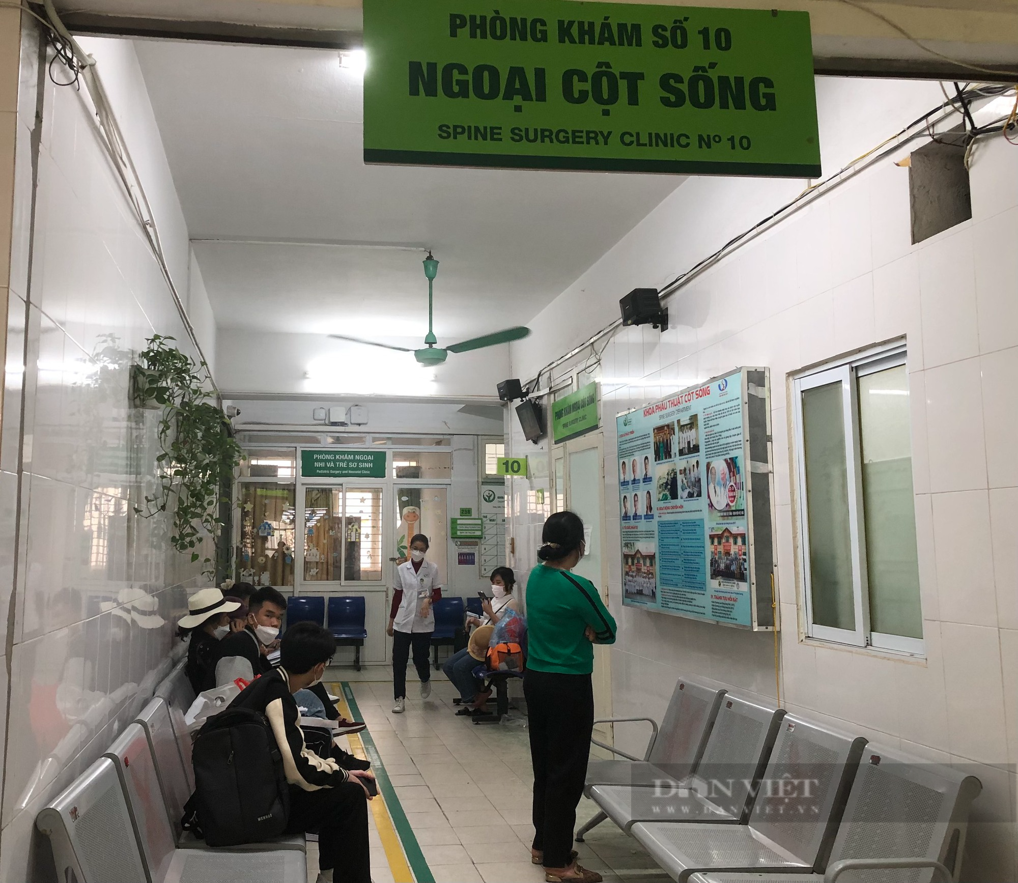 Ngày càng nhiều người trẻ mắc các bệnh về cột sống, bác sĩ lý giải nguyên nhân - Ảnh 1.