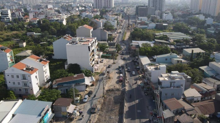 Những dự án giao thông "rùa bò" làm khổ dân ở TP.HCM - Ảnh 4. Những dự án giao thông "rùa bò" làm khổ dân ở TP.HCM - Ảnh 4.