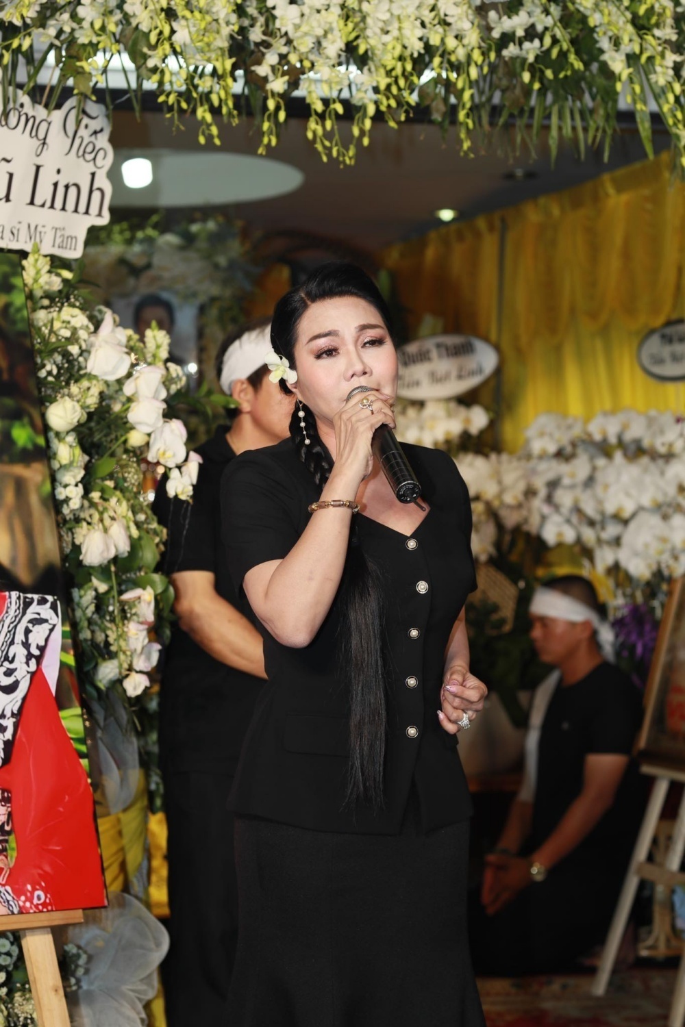 nghe si ngoc huyen anh 2