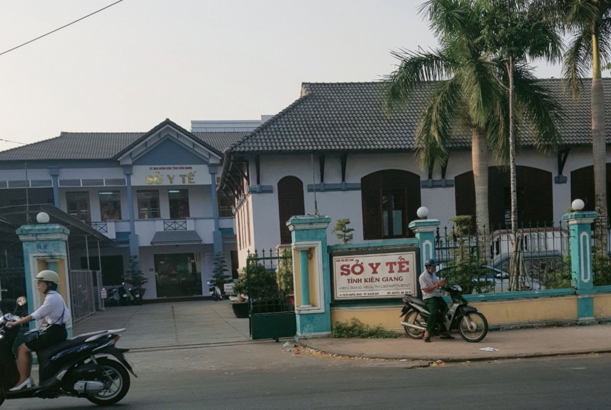 Kiên Giang: Cho thôi làm nhiệm vụ đại biểu HĐND tỉnh đối với Giám đốc Sở Y tế - Ảnh 2.