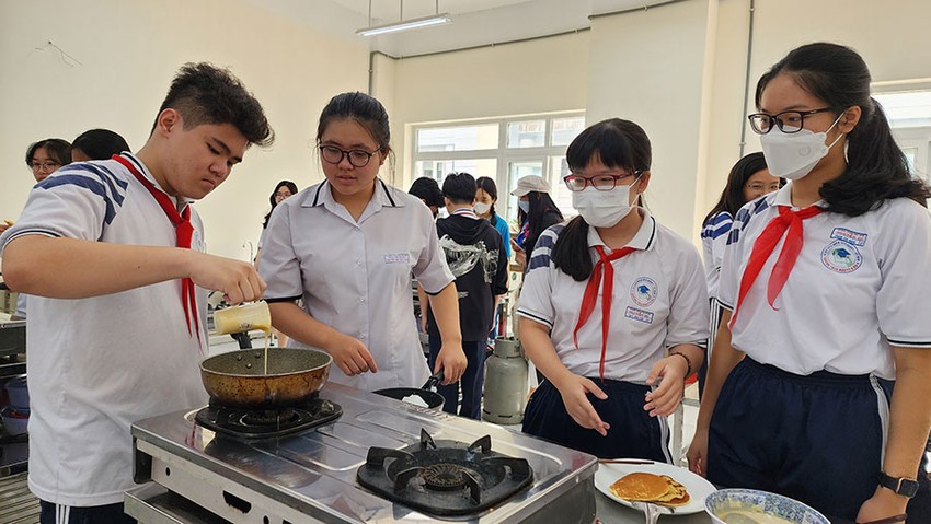 Thi vào lớp 10: Làm sao tránh trượt cả 3 nguyện vọng? - Ảnh 1.