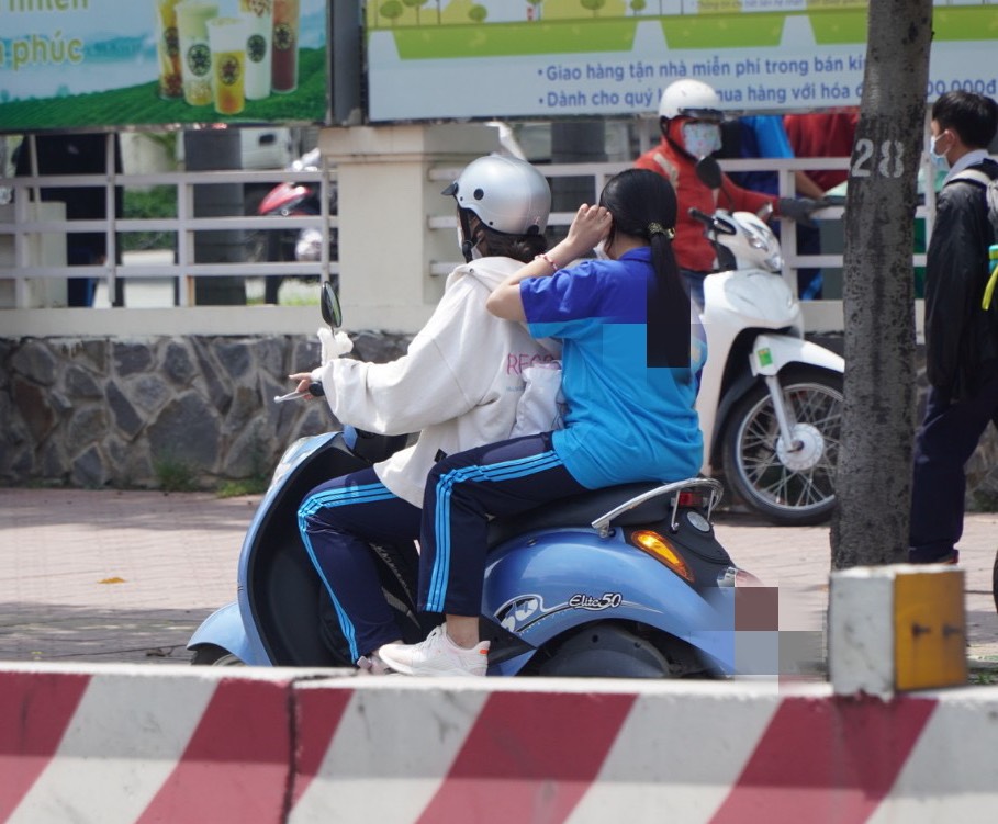 TP.HCM: Tăng cường xử lý học sinh vi phạm an toàn giao thông - Ảnh 1.