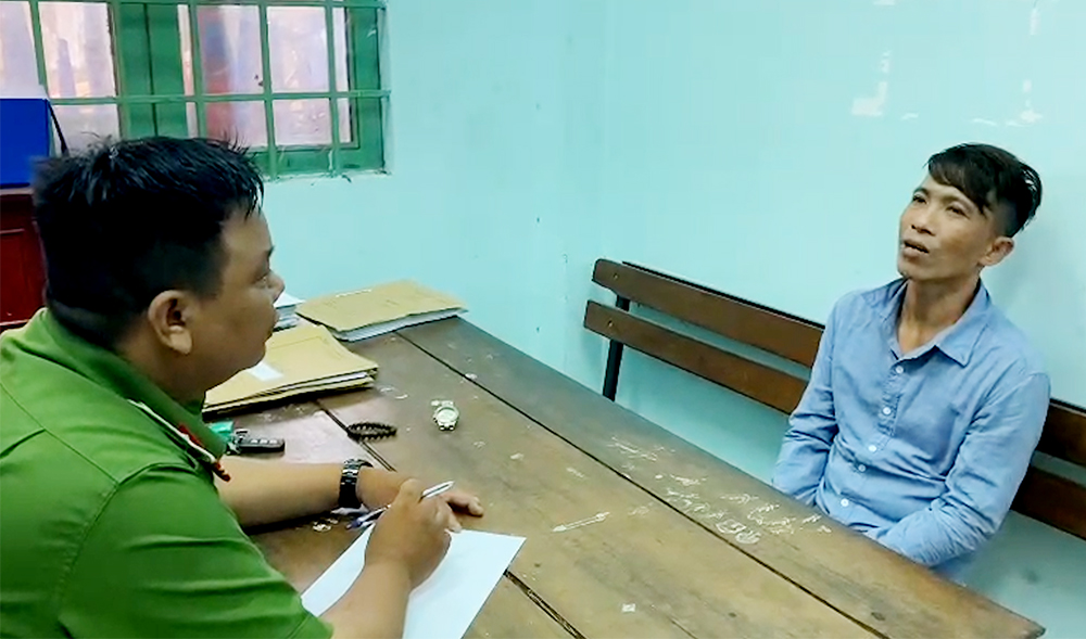 Bắt người đàn ông chuyên cướp giật vé số của người tàn tật, già yếu - Ảnh 1.