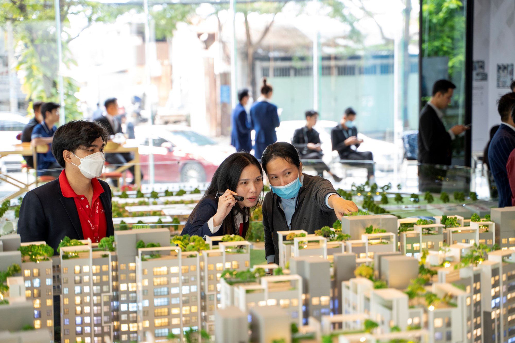 Lãi suất cao, người mua nhà &quot;đổi hướng&quot; không vay vốn ngân hàng - Ảnh 4.