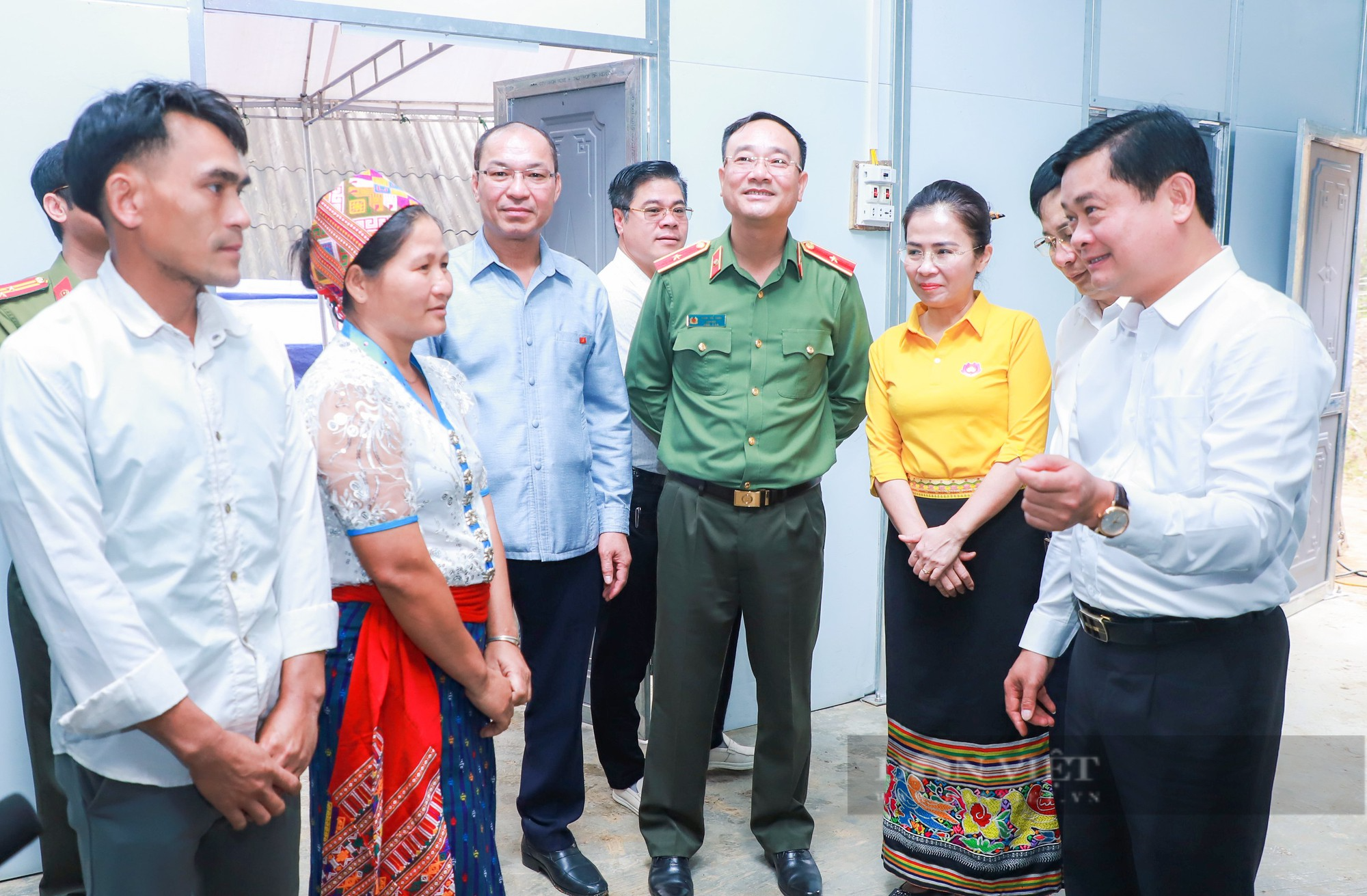 Nghệ An: Bàn giao những căn nhà đầu tiên trong chương trình hỗ trợ xây dựng nhà cho người nghèo - Ảnh 4.