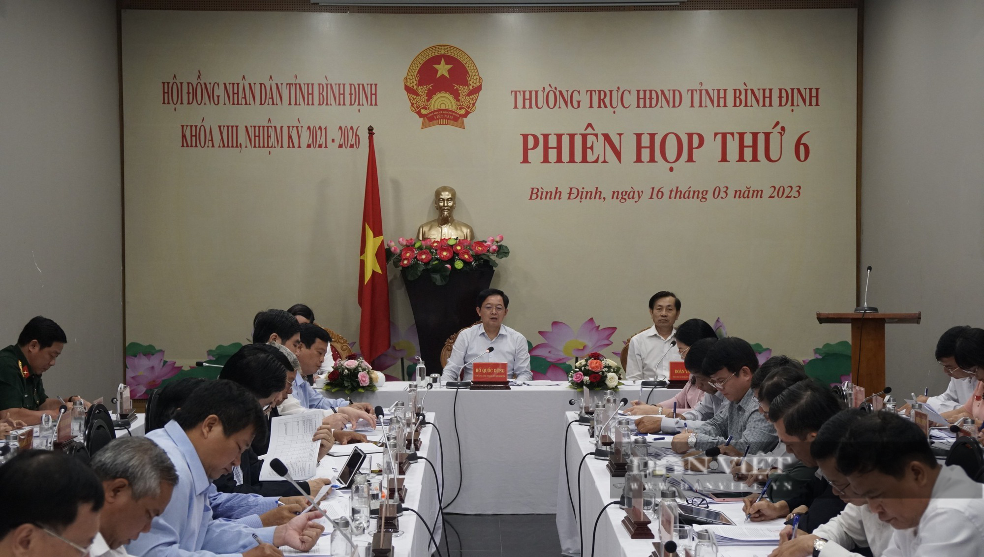 Bí thư Bình Định Hồ Quốc Dũng: &quot;Tiền không giải ngân được, người dân cứ nghèo, cán bộ thì chỉ qua chỉ lại&quot; - Ảnh 2.