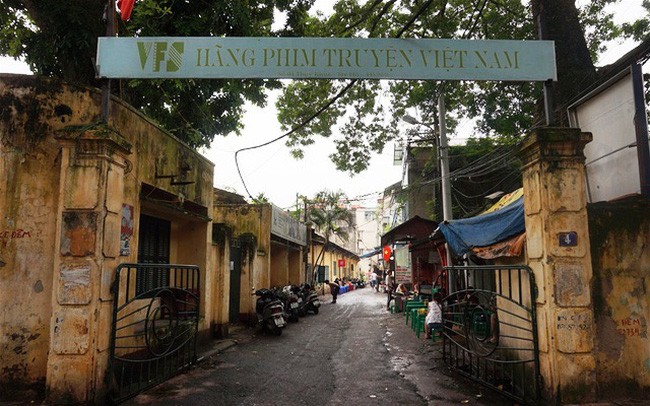 Thủ tướng giao Phó Thủ tướng triệu tập cuộc họp xử lý những tồn tại của Hãng phim truyện Việt Nam trước ngày 23/3 - Ảnh 2.