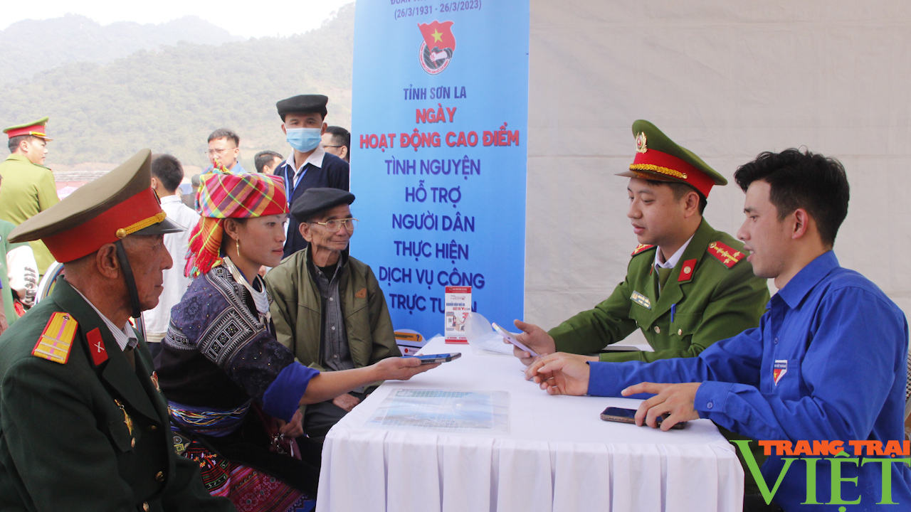 &quot;Phiên chợ 0 đồng&quot; tại vùng cao Tây Bắc - Ảnh 5.