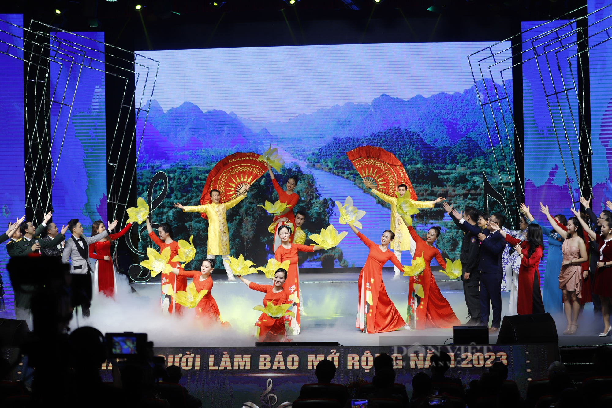 Hình ảnh Lễ trao giải cuộc thi &quot;Tiếng hát người làm báo mở rộng&quot; năm 2023 - Ảnh 11.
