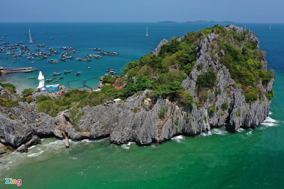 Hòn đảo có cả nghìn bè cá trên biển Kiên Giang - Ảnh 11.