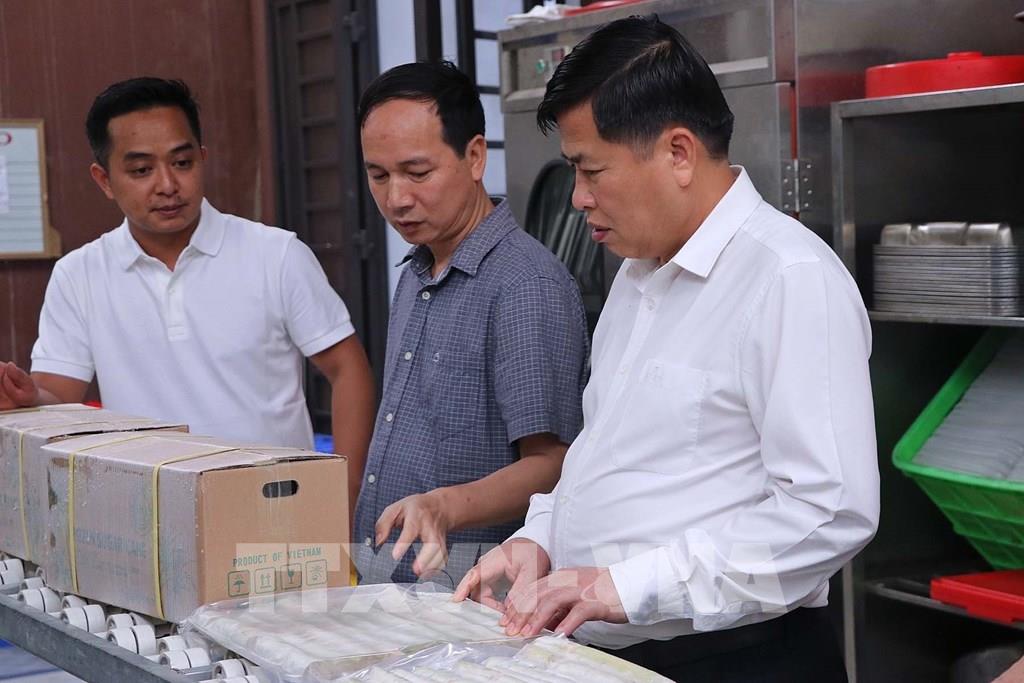 Hòa Bình xuất khẩu lô hàng mía tươi đầu tiên sang Hoa Kỳ - Ảnh 3.