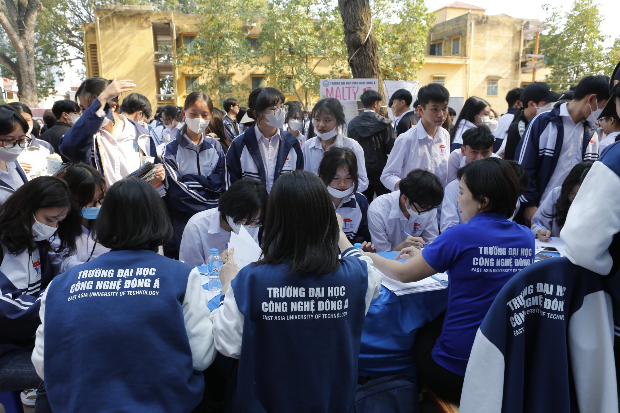 Thời điểm vàng xét học bạ vào Đại học công nghệ Đông Á năm 2023 - Ảnh 1.