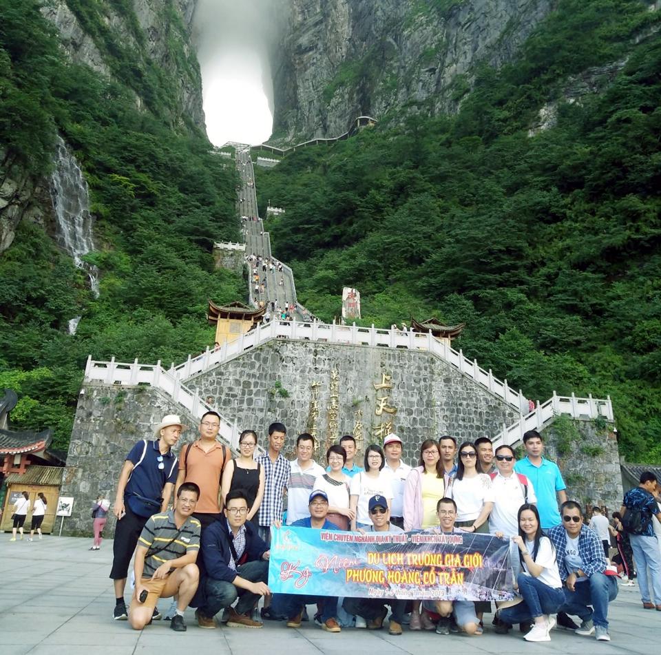Du lịch Việt Nam đồng loạt mở bán tour Trung Quốc - Ảnh 1.