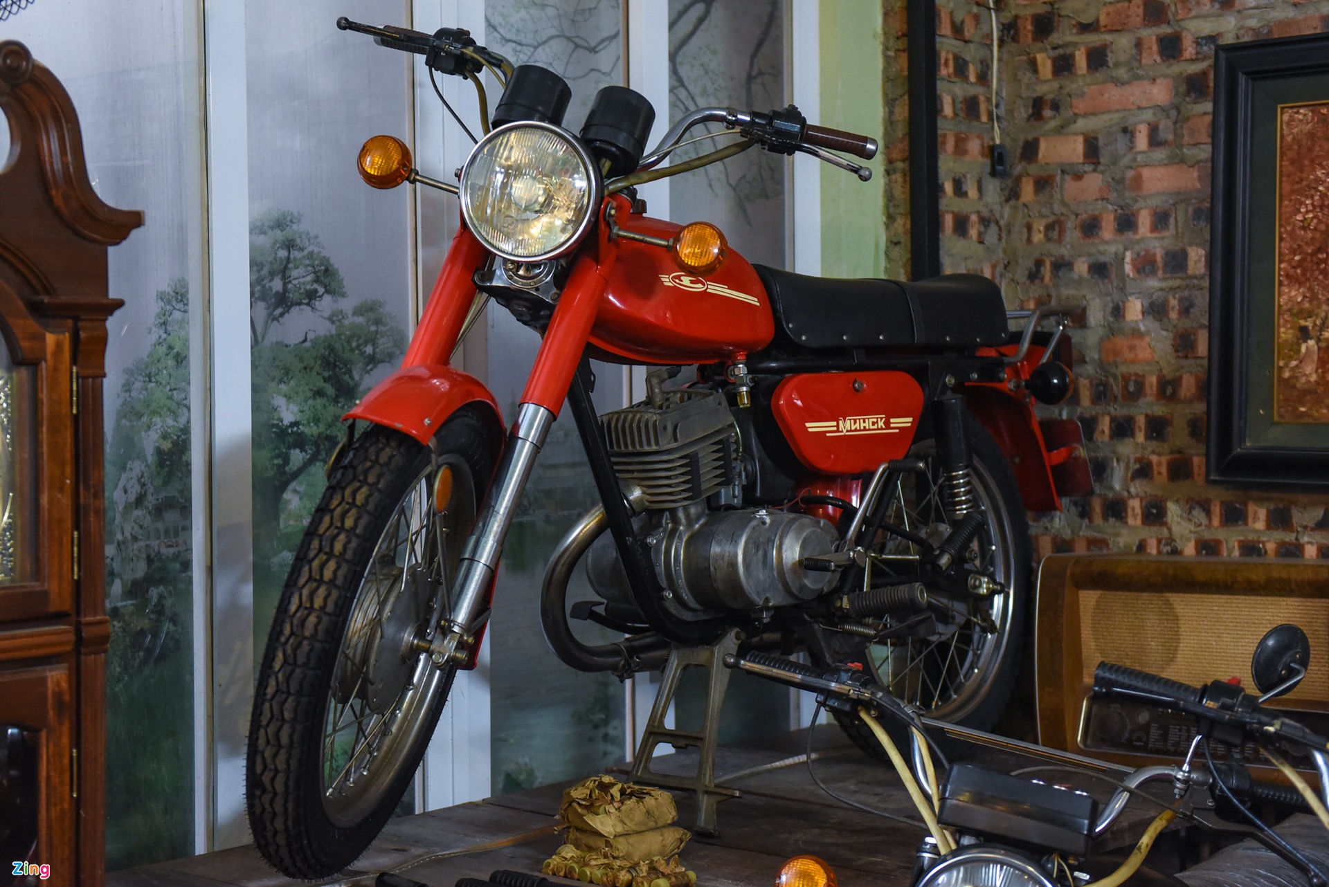 Sidecar, Lambro và loạt xe cổ tiền tỷ của 9x Hà Nội - Ảnh 12.
