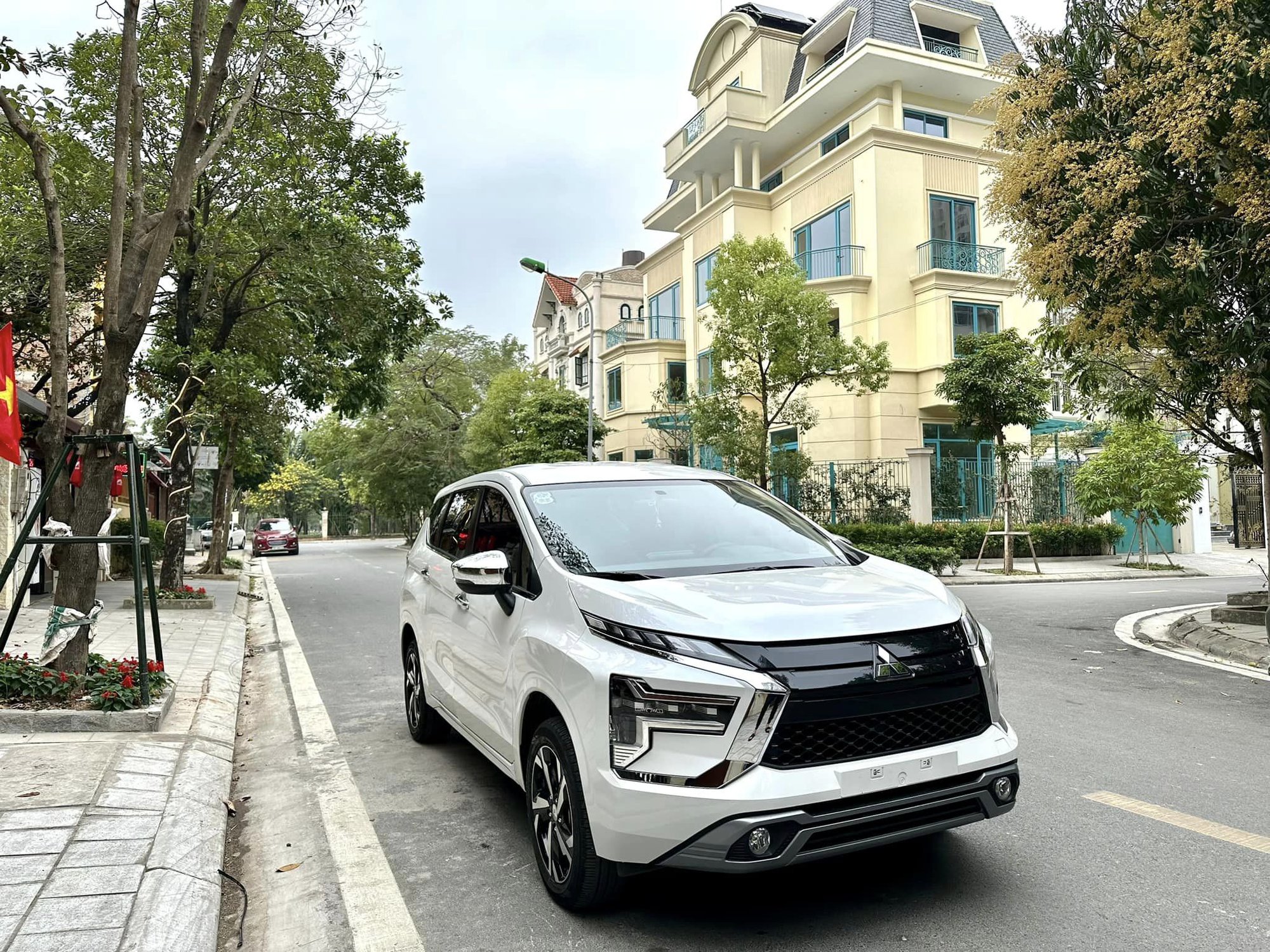 Vừa mua 2 tháng, Mitsubishi Xpander xuống giá khó tin tại Việt Nam - Ảnh 1. Vừa mua 2 tháng, Mitsubishi Xpander xuống giá khó tin tại Việt Nam - Ảnh 1.