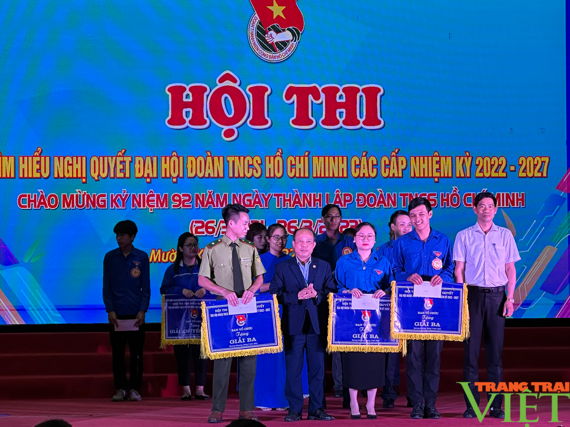 Huyện biên giới Lào Cai: Hội thi tìm hiểu Nghị quyết Đại hội Đoàn TNCS Hồ Chí Minh các cấp - Ảnh 4. Huyện biên giới Lào Cai: Hội thi tìm hiểu Nghị quyết Đại hội Đoàn TNCS Hồ Chí Minh các cấp - Ảnh 4.
