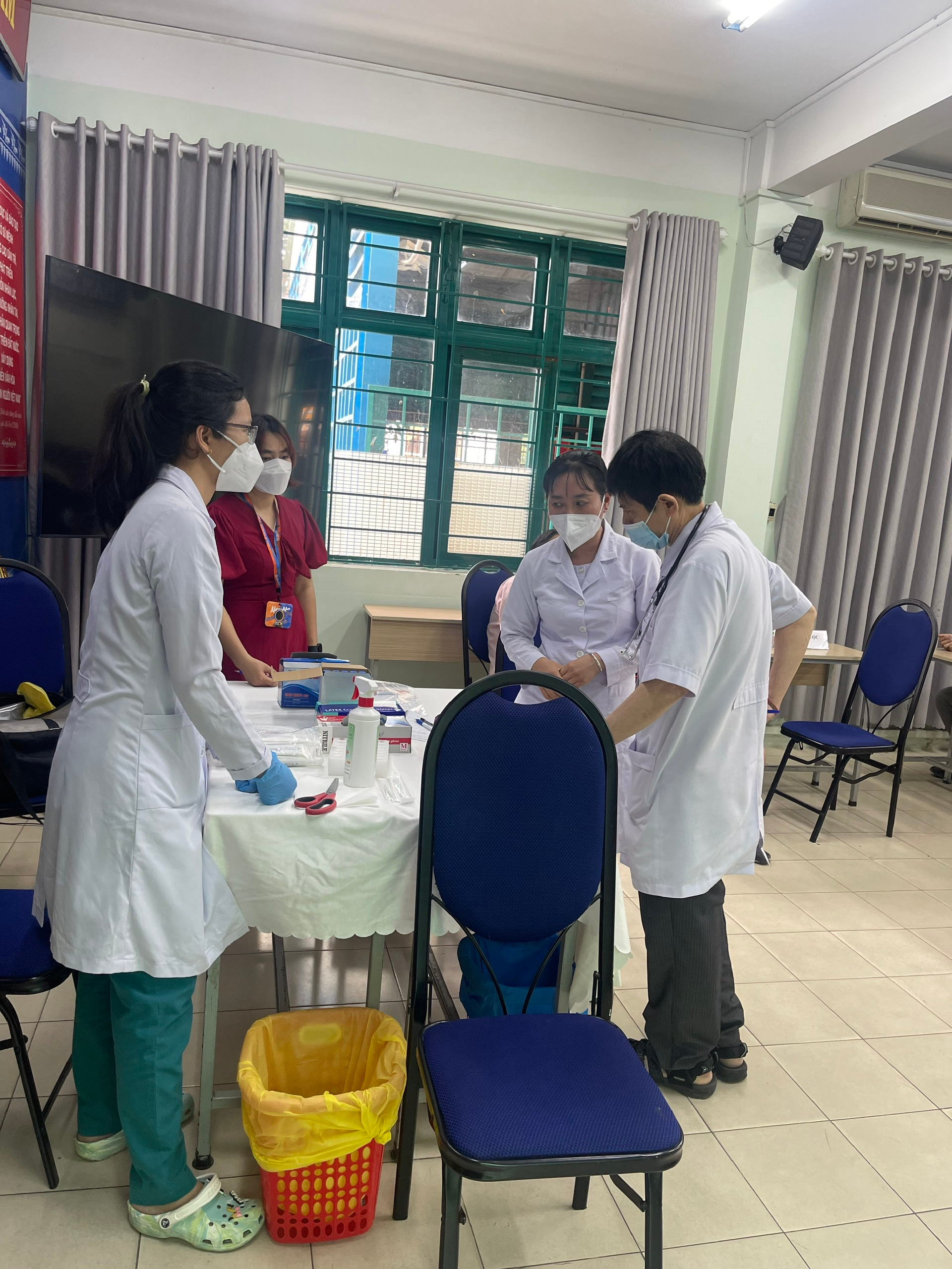 TP.HCM: Phát hiện chùm ca cúm A/H1N1 trong trường tiểu học - Ảnh 3.