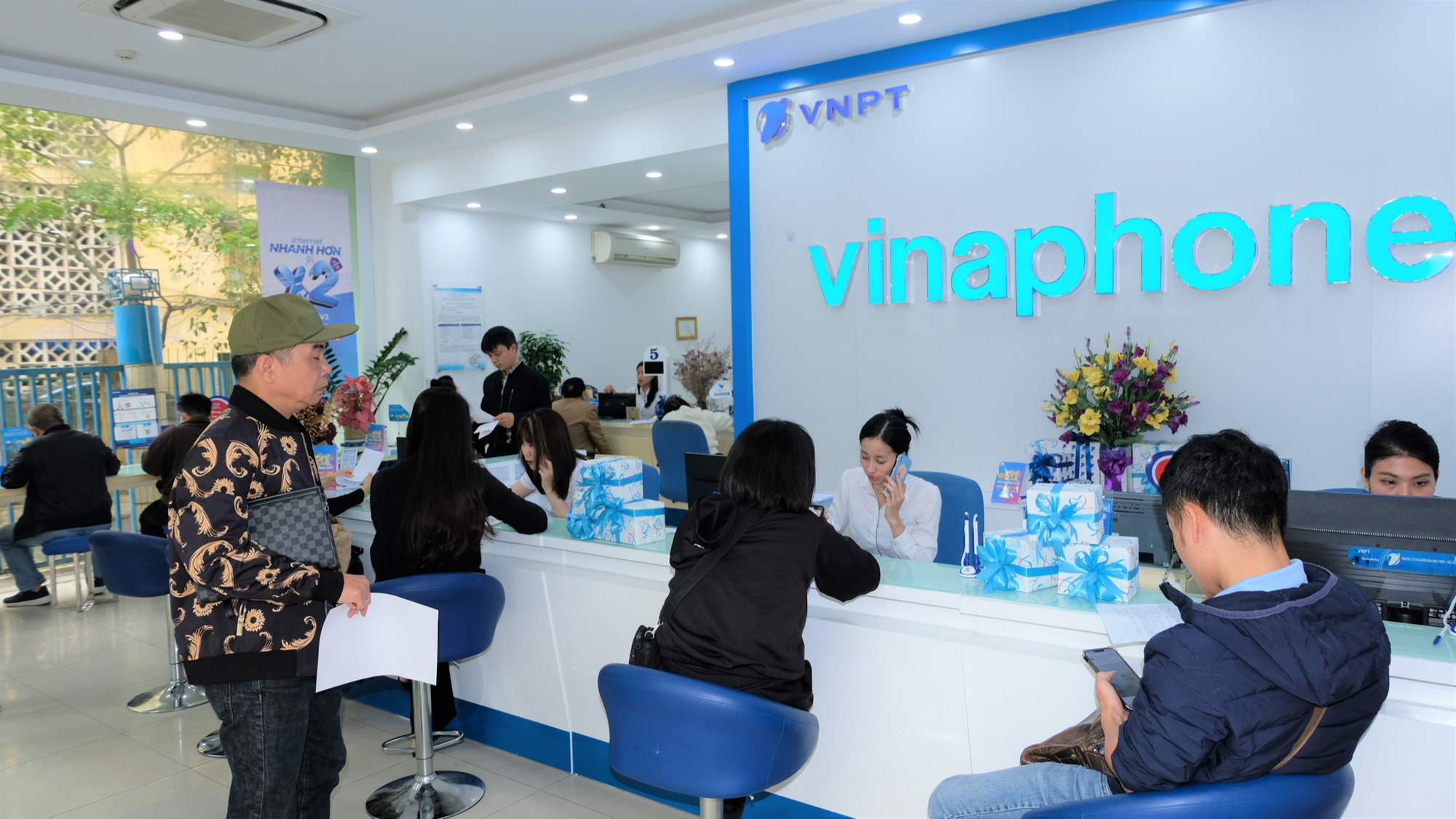 Rốt ráo tiến độ chuẩn hóa thông tin thuê bao - Ảnh 1.