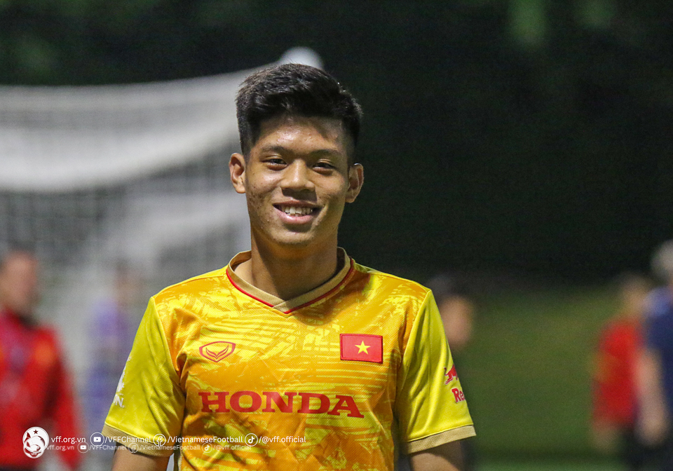 &quot;Hạt ngọc&quot; HAGL Đức Việt nói gì trước trận U23 Việt Nam gặp U23 UAE? - Ảnh 1.