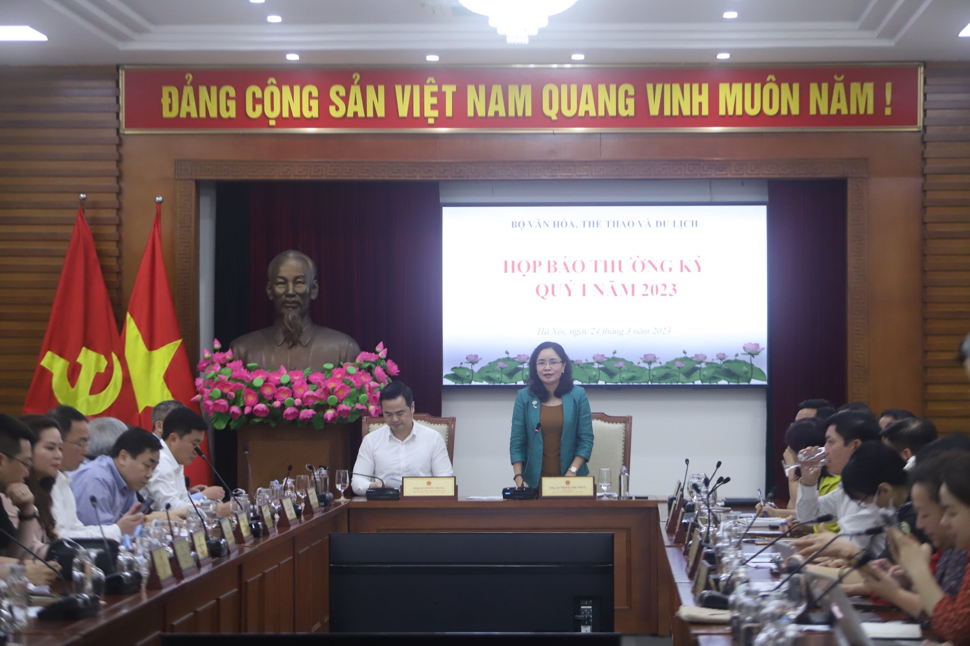 Vướng lùm xùm đời tư, “O Sen” Ngọc Mai có còn được xét tặng danh hiệu Nghệ sĩ Ưu tú? - Ảnh 1.
