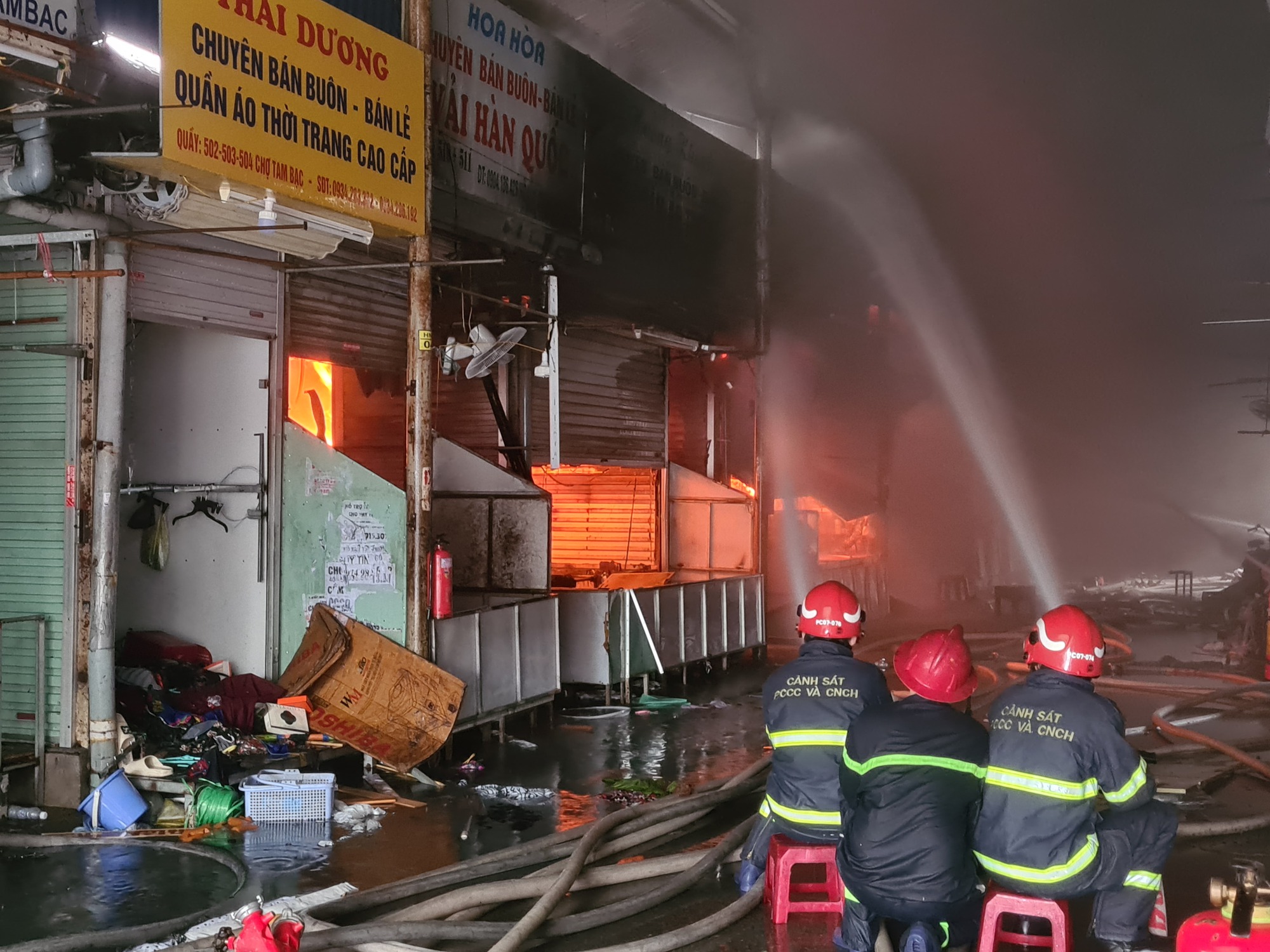 Hải Phòng sẽ xây dựng công viên hoặc công viên kết hợp với bãi đỗ xe tại khu vực chợ Đổ vừa bị cháy - Ảnh 2.